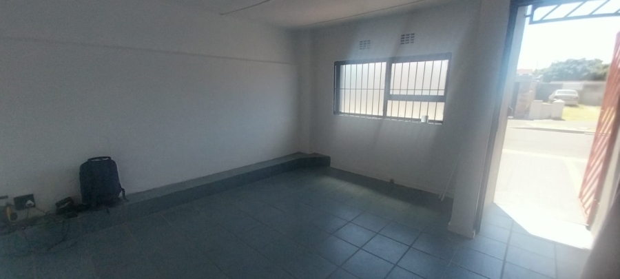 To Let commercial Property for Rent in Kensington Western Cape